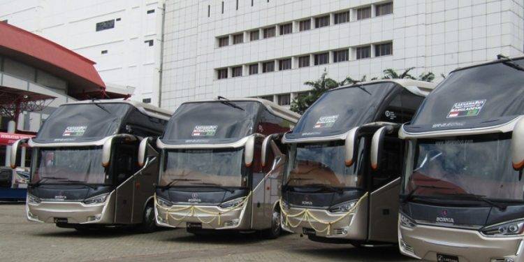 Laksana Eksport Empat Busnya Ke Bangladesh