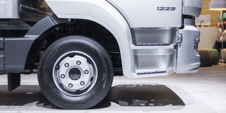 Luncurkan Ban SmartFlex AH35, Cara Hankook Dukung Industri Logistik di Tanah Air
