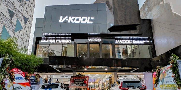 Marak Peminat Pelindung Bodi Kendaraan, V-Kool Buka Diler PPF di Surabaya