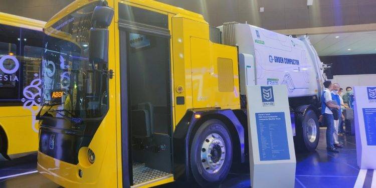 Mengenal Truk Sampah Listrik Buatan MAB, Punya Jarak Tempuh Hingga 200 Km