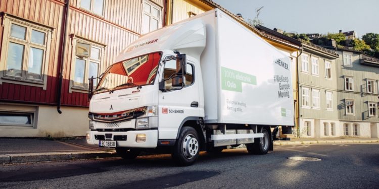 MFTBC Catat Lebih dari 300 Unit eCanter Telah Terekspor ke Seluruh Dunia