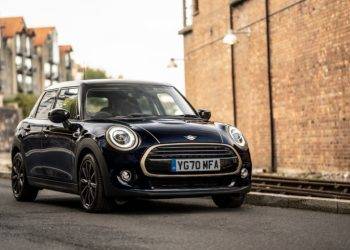 Mini Cooper Frozen Brass Edition Meluncur, Dijual Hanya 10 Unit di Indonesia