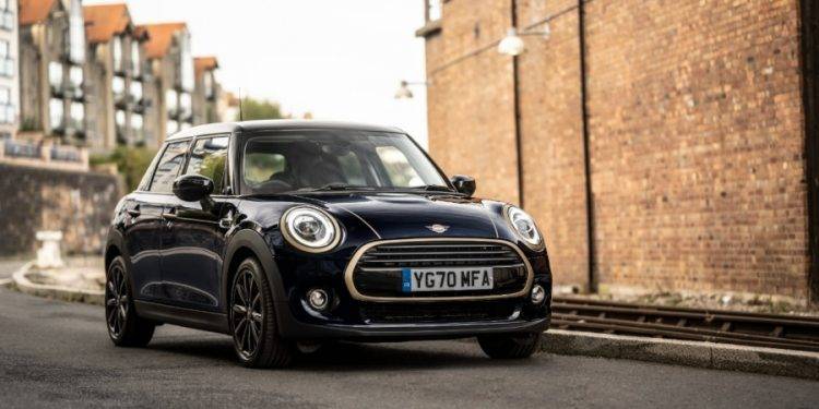 Mini Cooper Frozen Brass Edition Meluncur, Dijual Hanya 10 Unit di Indonesia
