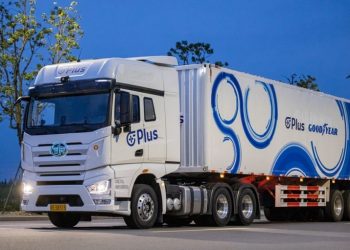 Minimalisasi Kecelakaan Truk, Goodyear dan Plus Berkolaborasi di Truk Otonom