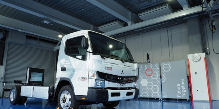 Mitsubishi Fuso dirikan ‘Customer Experience Center’, Solusi Menuju Elektrifitas