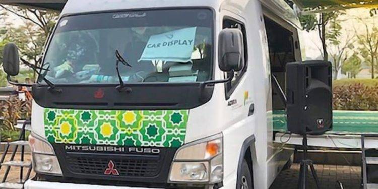 Mitsubishi Fuso Disulap Jadi Mobile Masjid dan Food Truck di GIIAS 2019