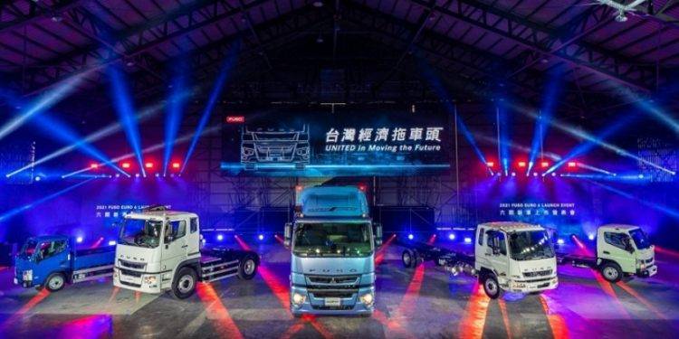 Mitsubishi Fuso Luncurkan Jajaran Truk Baru Berstandar Euro6