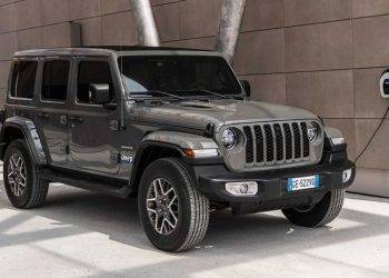 Mobil Jeep Wrangler 4xe Siap Mengaspal di Indonesia