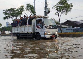 Peduli Banjir, Isuzu Sediakan Pemeriksaan Kendaraan dan Fuel Filter Gratis
