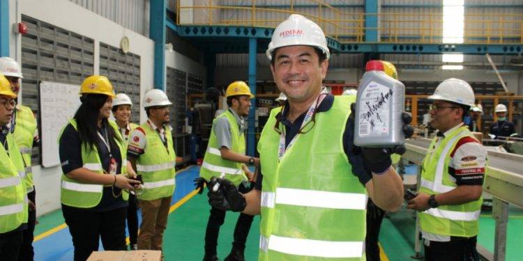 Pelumas Mobil™ Resmi Diproduksi di Indonesia