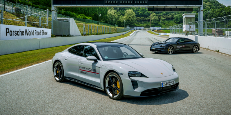 Porsche Berikan Kesempatan Konsumen Untuk Pacu Adrenalin Di Sirkuit Sentul