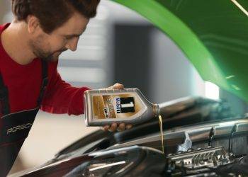 Porsche Centre Jakarta Berikan Servis Gratis untuk Kendaraan Impor Pribadi