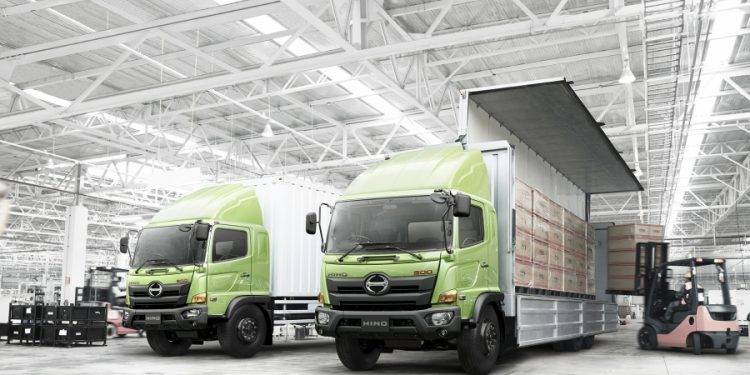 Program Awal Tahun, Hino Banjir Promo Layanan Purna Jual