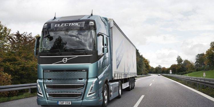 Ragu Pakai Truk Listrik ? Begini Strategi ala Volvo Trucks