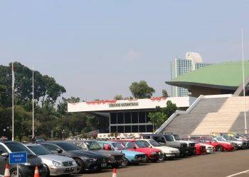 Ratusan Komunitas Sambangi Gedung DPR, Ikut Acara Pride and Nationalism