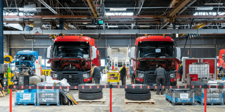 Renault Akan Hancurkan Truk yang Tempuh Jutaan Kilometer, Ambil Suku Cadang Untuk Daur Ulang