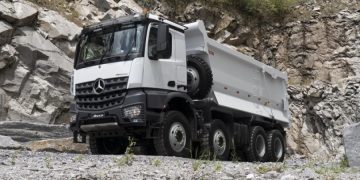 Sektor Tambang Moncer, Truk Dan Bus Mercedes-Benz Raih Pangsa Pasar ...