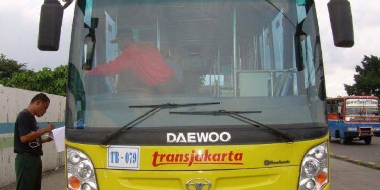 Selain Hino, Zhong Thong atau Scania, Transjakarta Pernah Pakai Sasis Daewoo Lho!