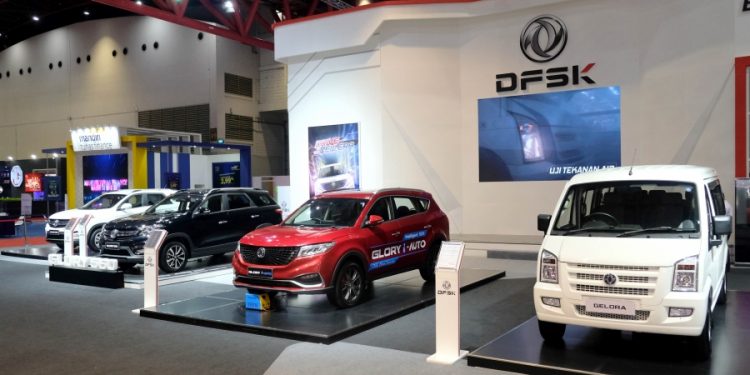 Silahkan Merapat di Banjir Promo DFSK, Beli Mobil Dapat Road Bike