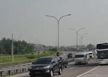 Sistem Satu Arah Diberlakukan, Bus AKAP Diizinkan Lawan Arus di Tol Jakarta-Cikampek