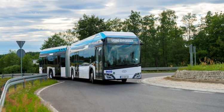 Solaris Luncurkan Bus Gandeng Terbaru, Panjang 18 Meter Mampu Angkut 140 Penumpang