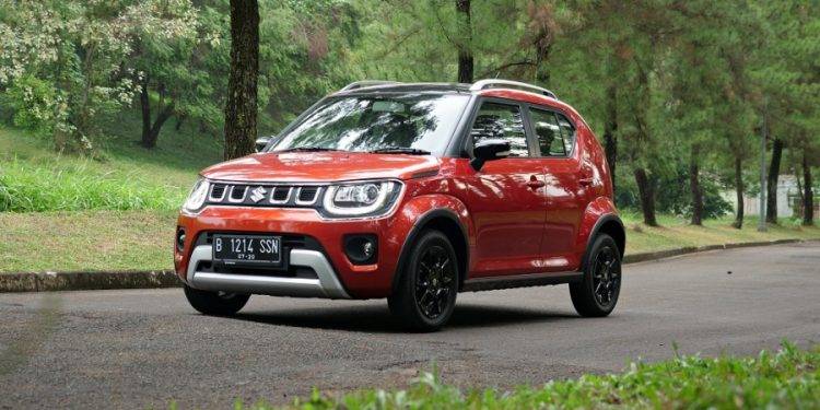Suzuki New Ignis Raih Penghargaan sebagai Mobil Pilihan Anak Muda
