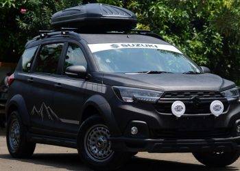 Suzuki XL7 Dimodifikasi Berkelir Hitam, Makin Gagah Siap Berpetualang