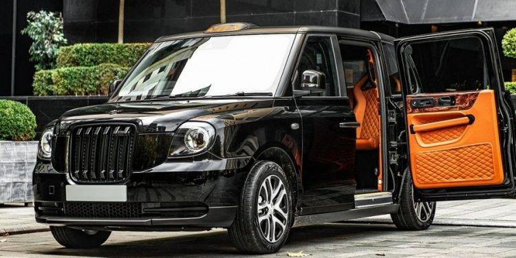 ‘Taksi Sultan’ Ala Kahn Design, Terinspirasi dari Bugatti dan Rolls-Royce