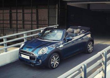 The New MINI Cabrio Sidewalk Edition Dijual Terbatas dengan Harga Rp 880 Juta