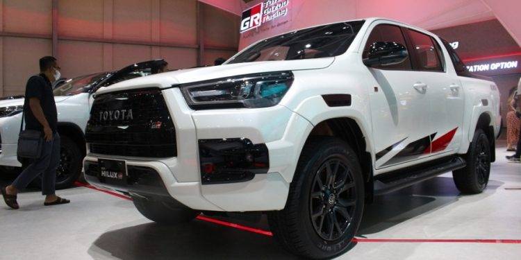 Toyota Hilux GR Sport Melantai di Tanah Air, Sudah Bisa Dipesan?