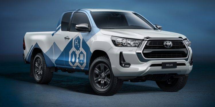 Toyota Kembangkan Hilux Bertenaga Hidrogen, Siap Diproduksi Tahun Depan