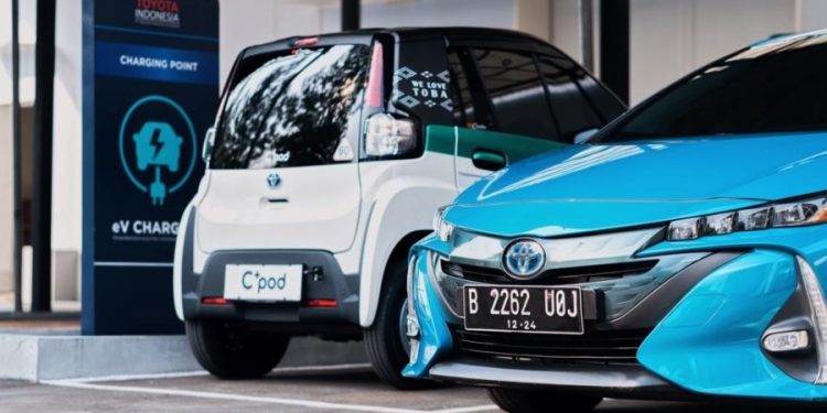 Toyota Sampaikan Peran Strategis Netralitas Karbon di ITS Surabaya