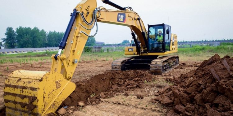 Trakindo Meluncurkan Cat 323 GC, Beri Jaminan Hemat Bahan Bakar