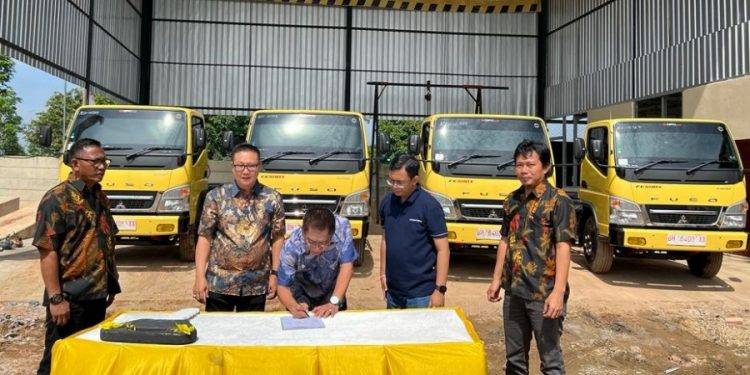 Truk Canter FE SHDX Laris Manis, Eksistensi Mitsubishi Fuso di Jambi Terus Menguat