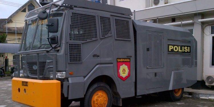 Truk Jenis Apa Sih Water Cannon itu?