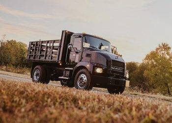Truk Mack MD Series Kini Punya Opsi Transmisi Baru Allison 3000 RDS