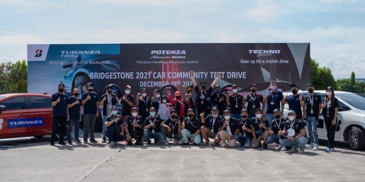 Tutup Tahun 2021, Bridgestone Gelar Car Community Test Drive dengan Komunitas Mobil Honda Jazz