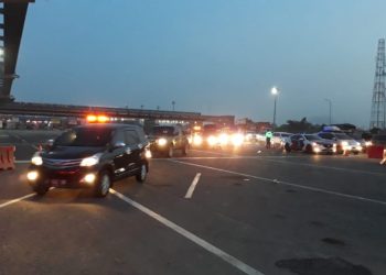 Urai Kepadatan di Tol Jakarta – Cikampek, Jasa Marga Lakukan Contraflow
