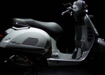 Vespa GTS Super Tech 300 Ditawarkan Dengan Harga Selangit, Tapi Teknologinya Makin Ajib