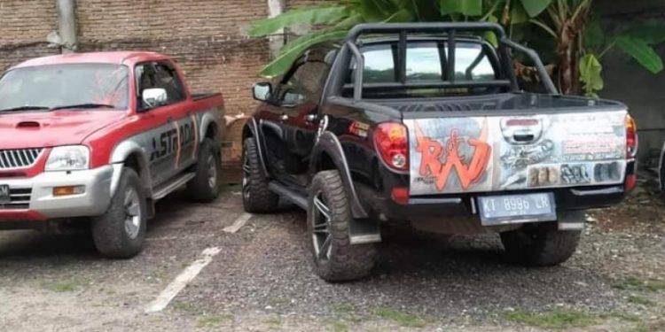 Viral! Pengusaha Asal Pare-pare Rela Tukar Dua Unit Mitsubishi Strada dengan Masker