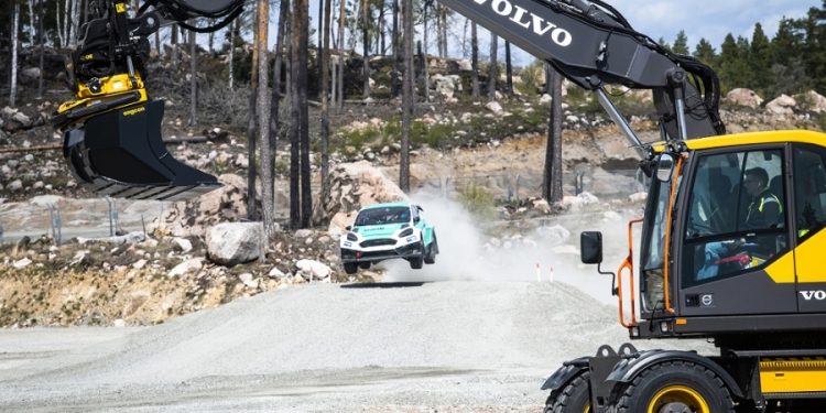 Volvo CE Jadi Official Track Build Partner Kejuaraan Rallycross Dunia