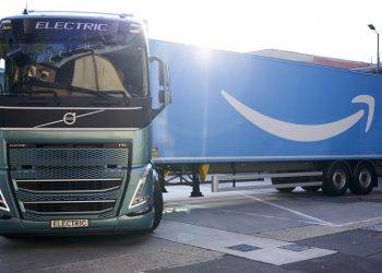 Volvo Pasok 20 Unit Truk Listrik Heavy Duty Untuk Amazon