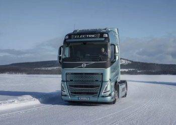 Volvo Trucks Kenalkan Fitur Keselamatan Baru untuk Truk Listriknya