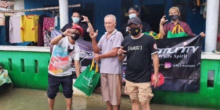 White Car Community (WCC) Gelar Baksos di Desa Hurip Jaya, Bekasi