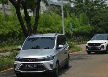 Wuling Ajak Komunitas Jajal Kecanggihan Teknologi dan Fitur Almaz RS