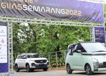 Wuling Almaz Hybrid Tampil di GIIAS Semarang, Dipasarkan Untuk Jawa Tengah