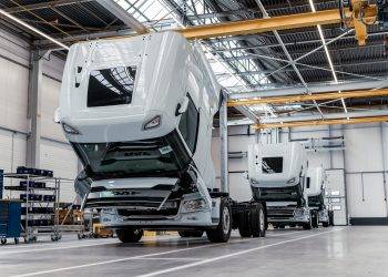 Resmikan Pabrik Baru, DAF Siap Produksi Ribuan Truk Listrik Per Tahunnya