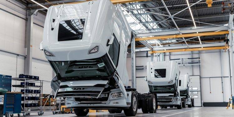 Resmikan Pabrik Baru, DAF Siap Produksi Ribuan Truk Listrik Per Tahunnya