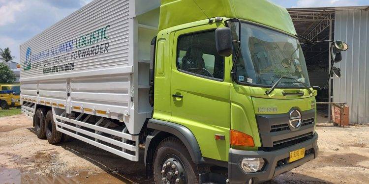 Target Penjualan Hino di 2023 Usai Luncurkan Truk Ultimate Safety