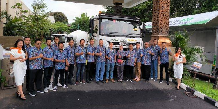 Dekatkan Diri Ke Konsumen, PT GMM Resmikan Cabang Baru FAW Trucks di Semarang